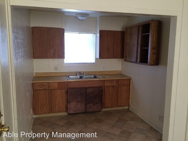 Building Photo - 2 br, 1 bath House - 700 Jeffrey St.