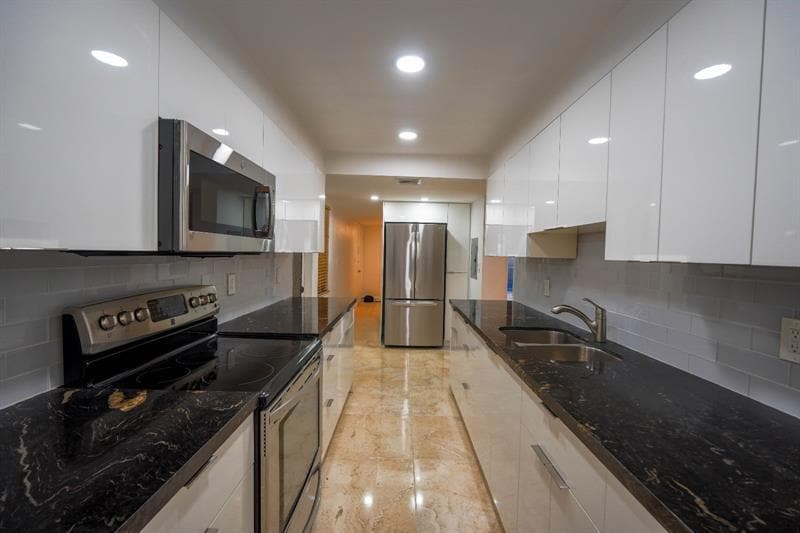 Foto principal - 1075 92nd St