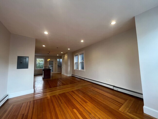 Foto del edificio - 98 Knight St