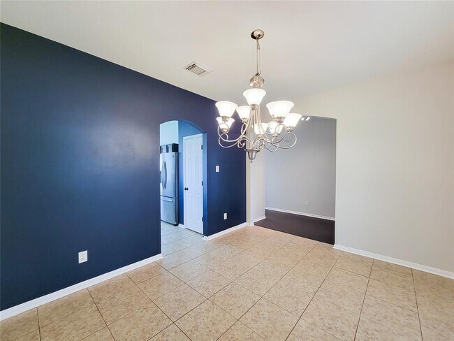 Building Photo - 6810 Keithwood Cir S