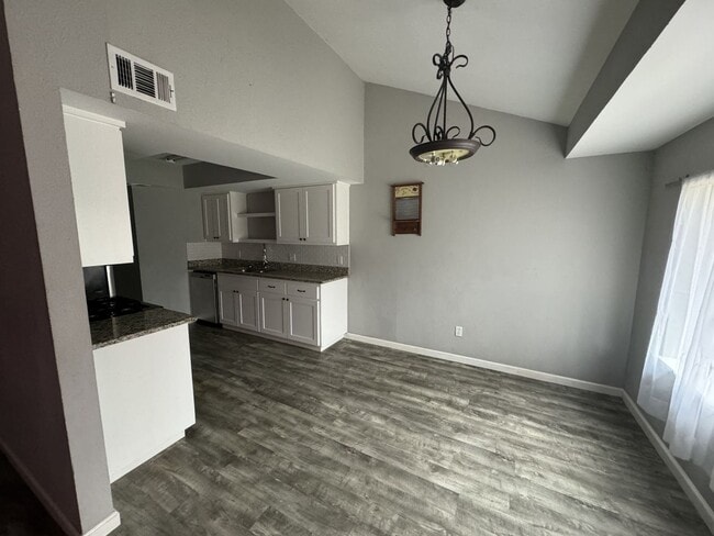 Building Photo - 10403 Golden Meadow Dr #A, Austin, Texas 7...