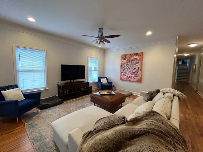 Foto del edificio - PRE-LEASE FOR June 1st! Beautiful 3 bedroo...