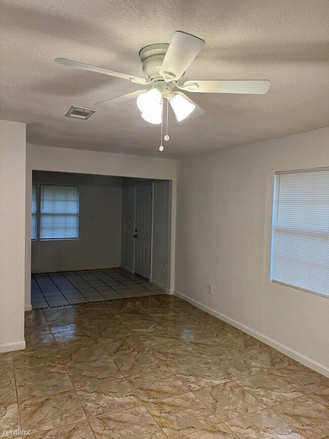 Foto del edificio - 2 br, 1.5 bath House - 66 Holly Cir