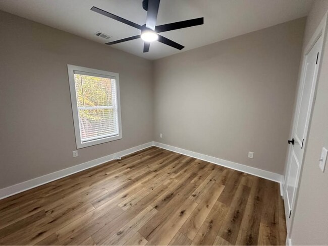 Foto del edificio - 7280 Franklin Way