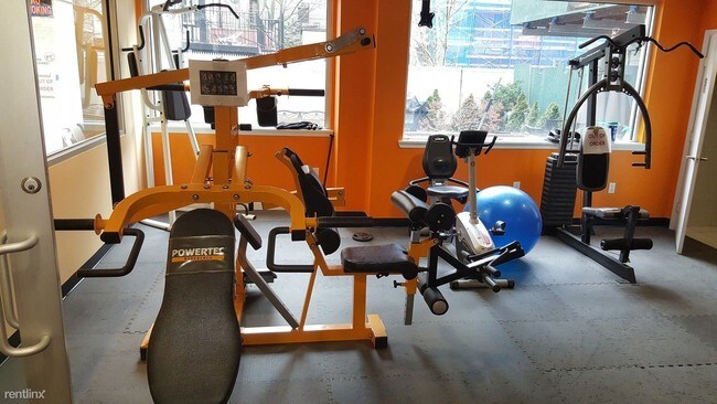 Building Photo - 120 4th Ave