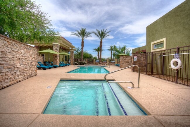 Pool & Pool Patio - Palm Valley Villas