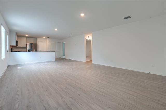 Building Photo - 4117 Equestrian Dr