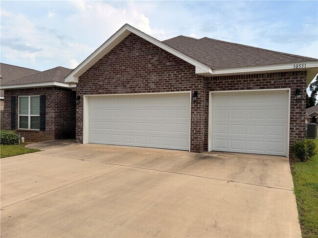 Building Photo - 10551 Sand Dune Ave