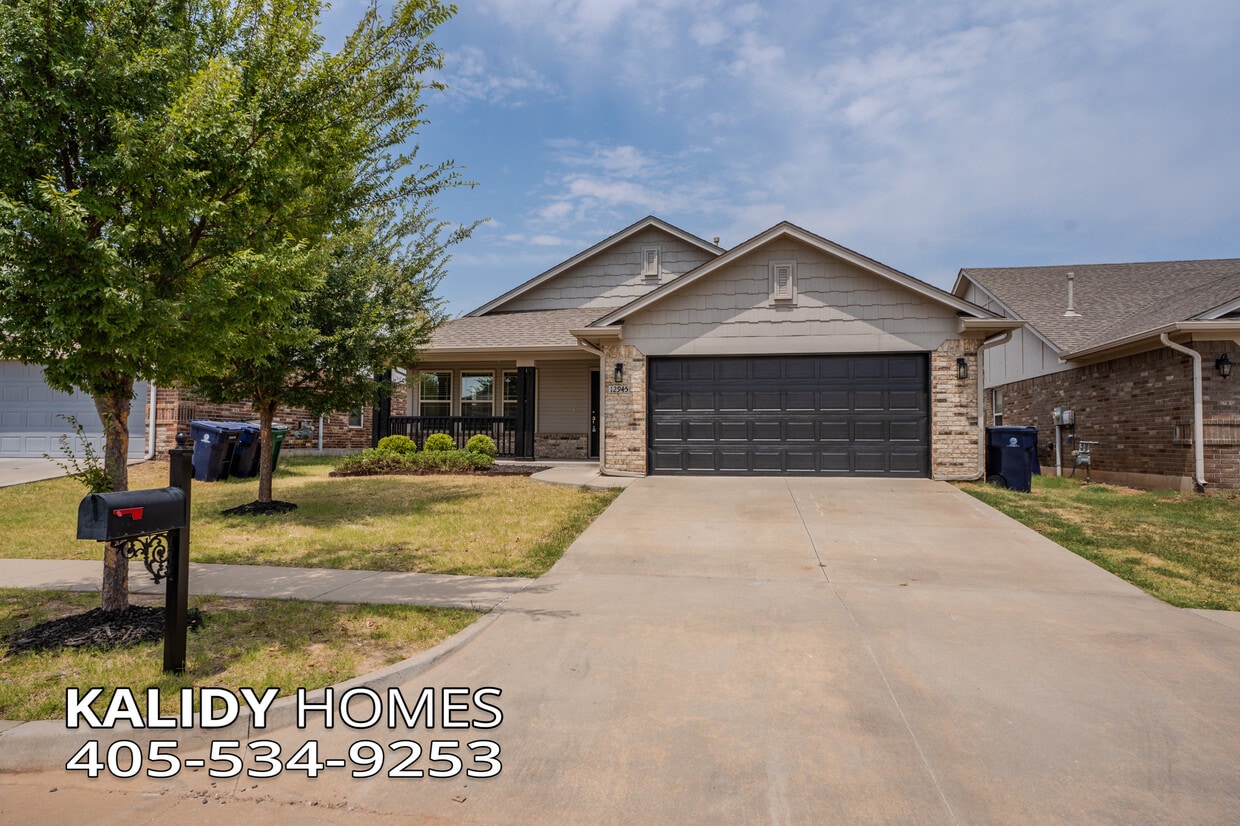Photo - 12945 NW 4th Terrace (Yukon, OK)
