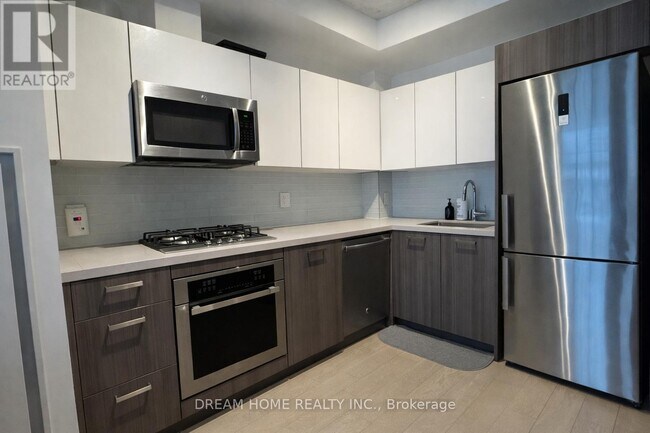 Photo du bâtiment - 608 Richmond St W