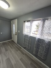 Building Photo - 408 St Louis Pl