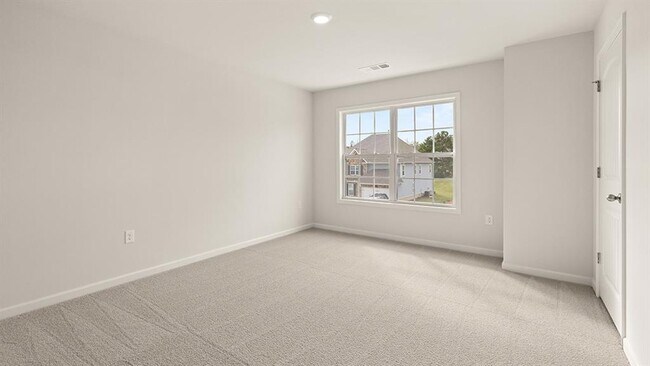Foto del edificio - 5240 Loring St