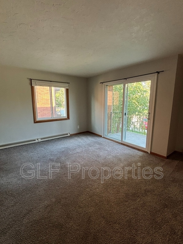 Primary Photo - 231 N 1st St