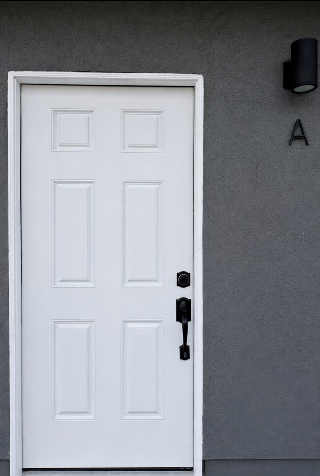 Foto del edificio - 8965 San Juan Ave