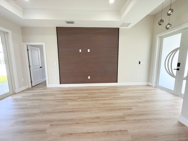 Foto del edificio - 3208 7th St W