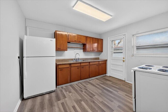 Foto del edificio - 2301 Perkins Ave