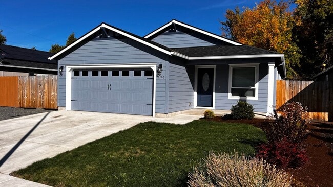 Building Photo - Beautiful & Spacious Home for Rent