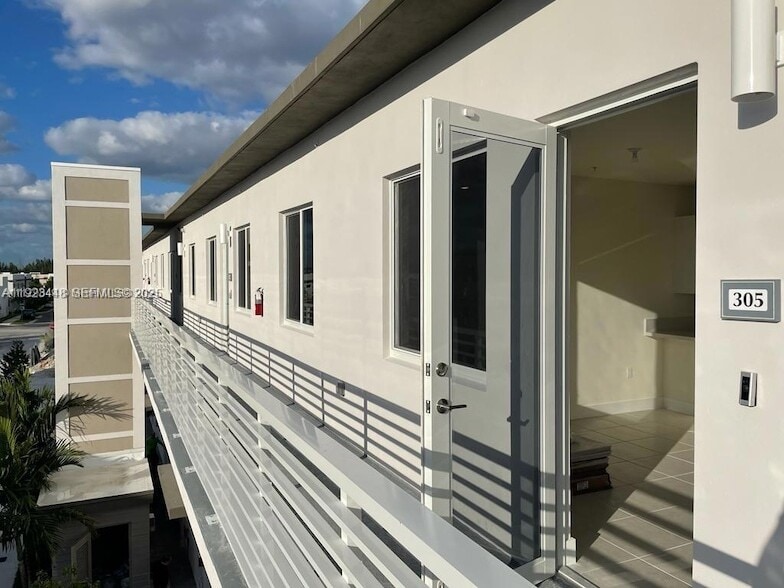 Photo - 6453 NW 102nd Path Unit 305