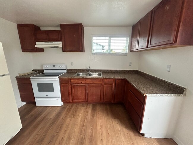 Building Photo - 6739 N 63rd Ave