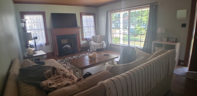 Large living room - furniture not included - 1803 E 4th St