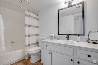 2BR, 2BA - 1,040 SF - Be Mesa