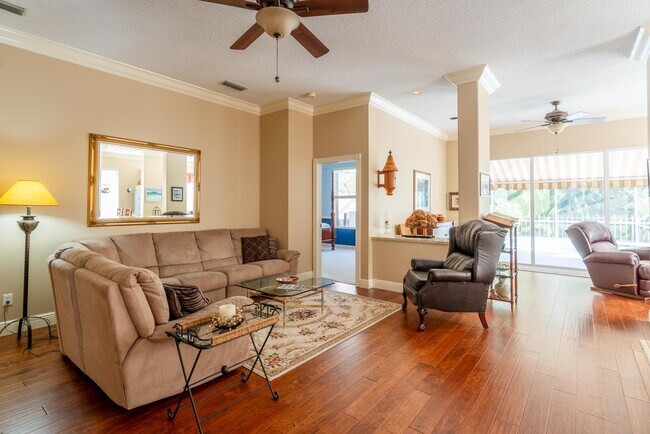 Foto del edificio - 130 S Hampton Dr