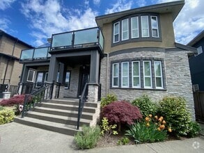 Building Photo - 4176 Victoria Dr