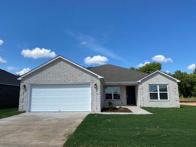 Foto del edificio - NEW Three Bedroom | Two Bath Home in Conrad Farms, Bixby