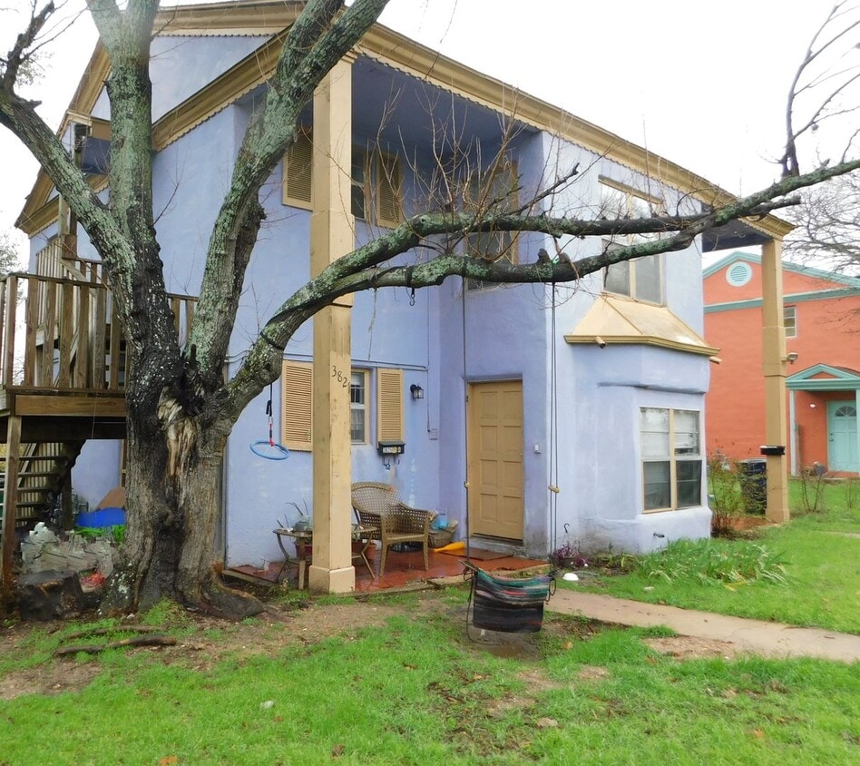 Primary Photo - Fagelman Properties #6 (3821 Maplewood Ave)