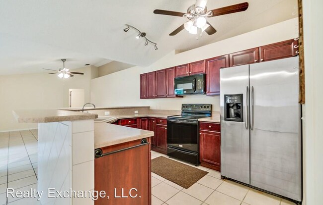 Foto del edificio - 4 br, 2 bath House - 52 Langdon Drive