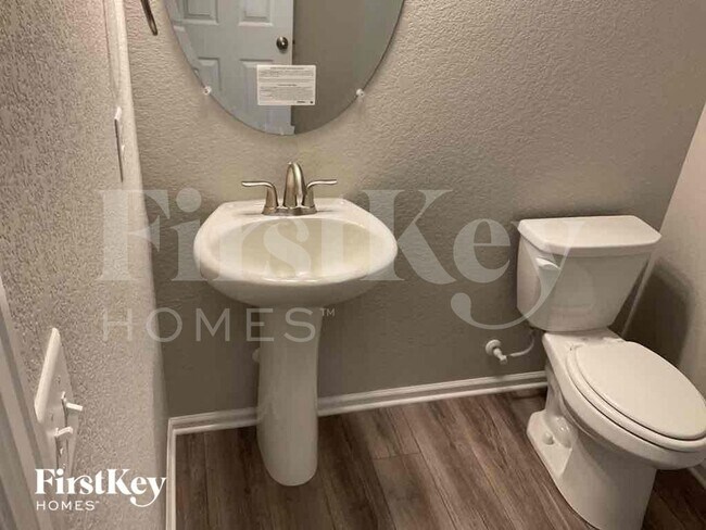 Foto del edificio - 18020 E 100th Ave