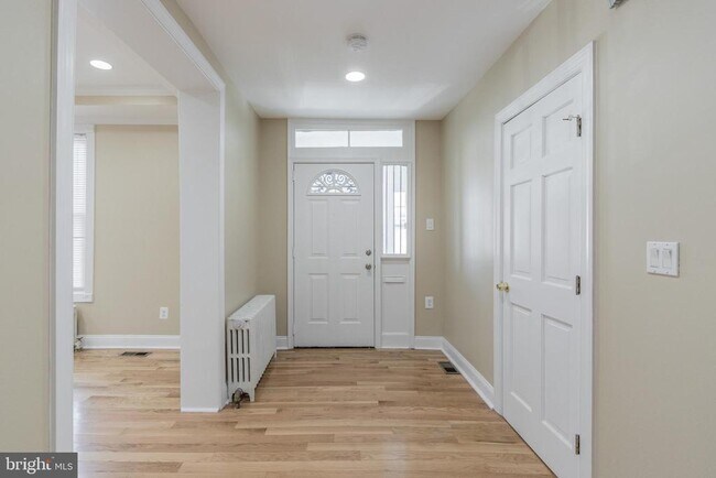 Foto del edificio - 1700 3rd St NE