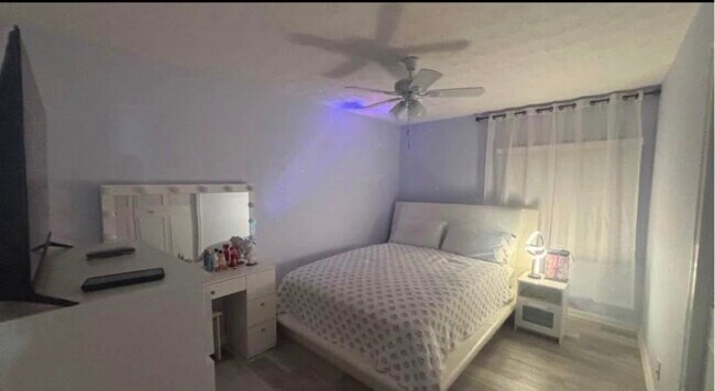 Foto del edificio - 8604 Wayfield Ct