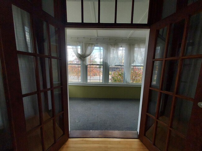 Foto del edificio - Large Mainfloor Duplex (1 Bed)