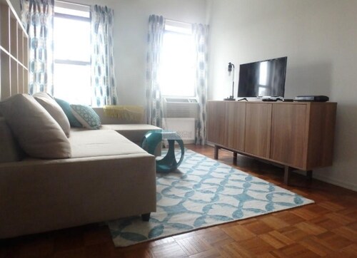 Primary Photo - 380 W 34th St