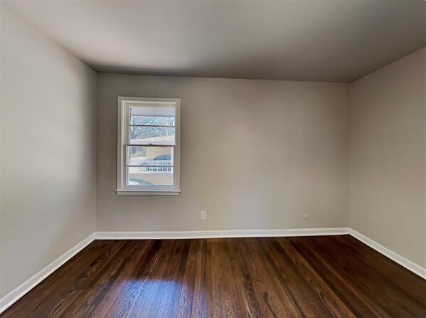 Building Photo - 2683 Collier Dr NW