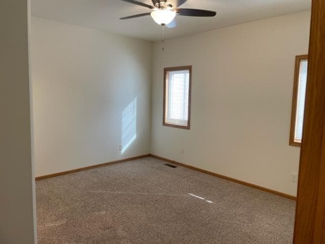 Building Photo - 611 S Cherry Ln