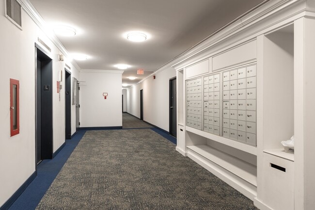 Building Photo - 2755 Ordway St NW