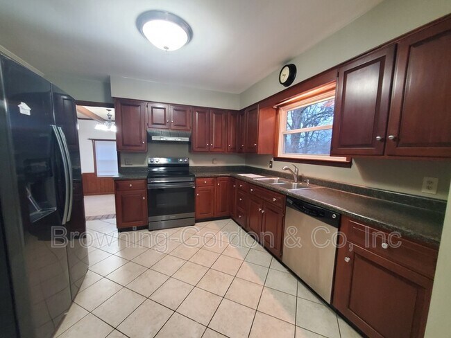 Building Photo - 4810 Danby Dr