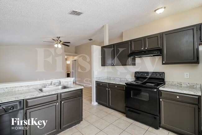 Building Photo - 7507 Groveoak Dr