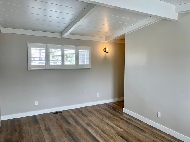 Building Photo - Great Carlsbad Rental - Close to Beach