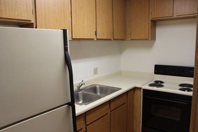Building Photo - FOR RENT-1314 Kinau ST #204