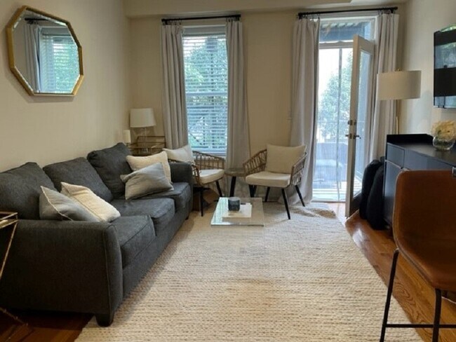 Foto del edificio - 525 Adams St