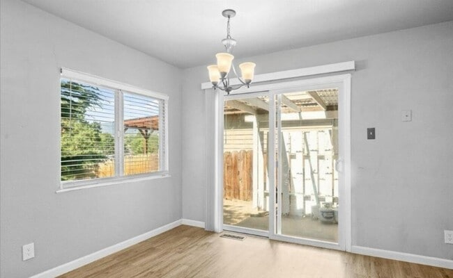 Foto del edificio - 3080 Slater Ave