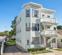 Building Photo - 7 Tolman St