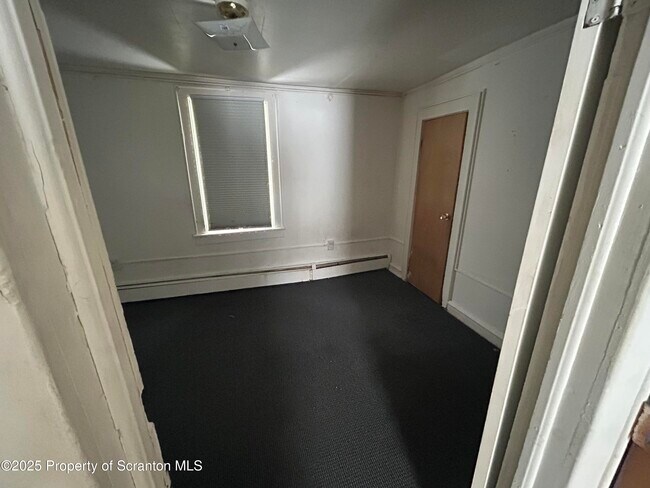 Foto del edificio - 1849 Clearview St