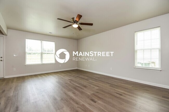 Building Photo - 3 Bedroom Pet-Friendly Home in Browns Summit, NC with Main Street Renewal