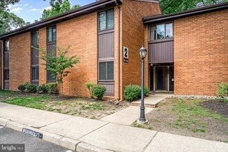Building Photo - 202A Kelly Cove