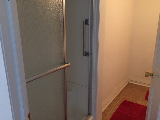 Building Photo - 1408 3rd Ave