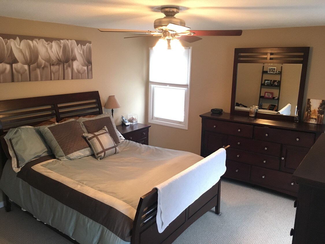 22 Colonial Village, Shelton, CT 06484 Townhome Rentals in Shelton CT